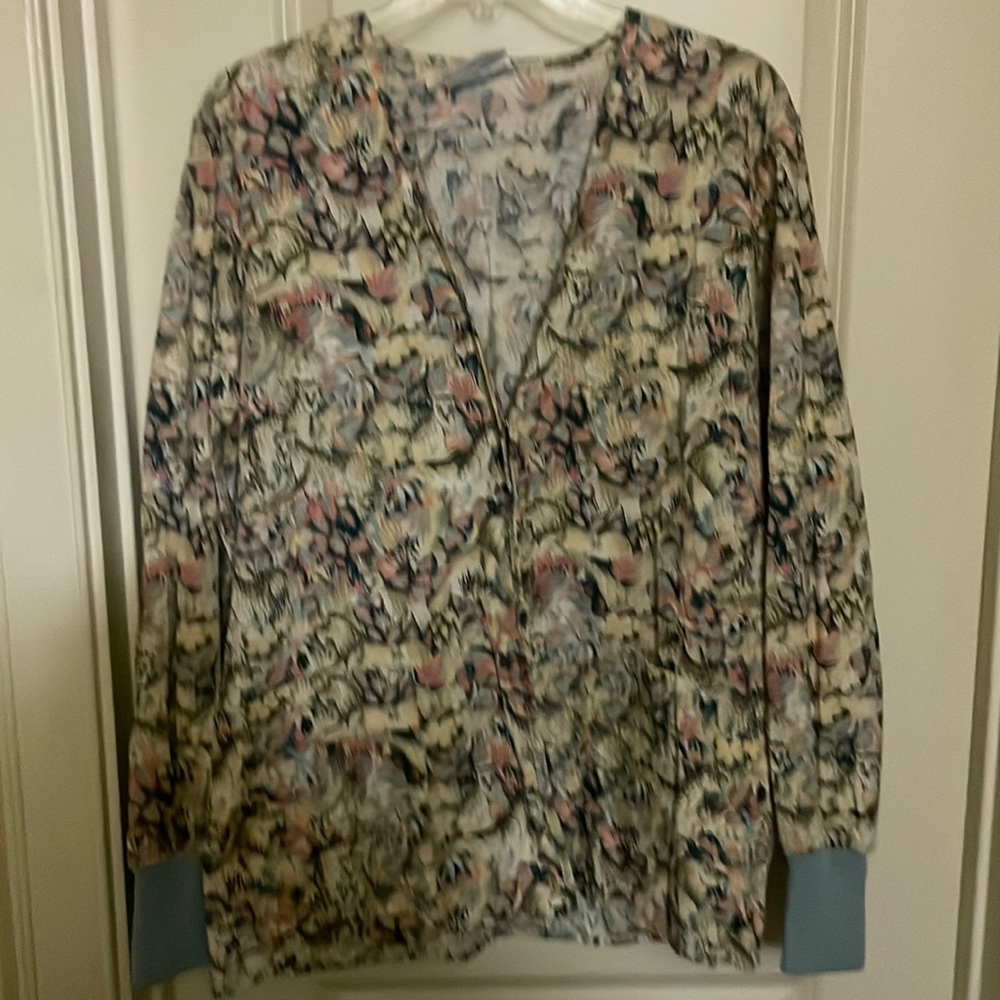Crest vintage 90’s scrub jacket size medium big cat print